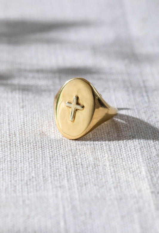 Cross Signet Ring Gold